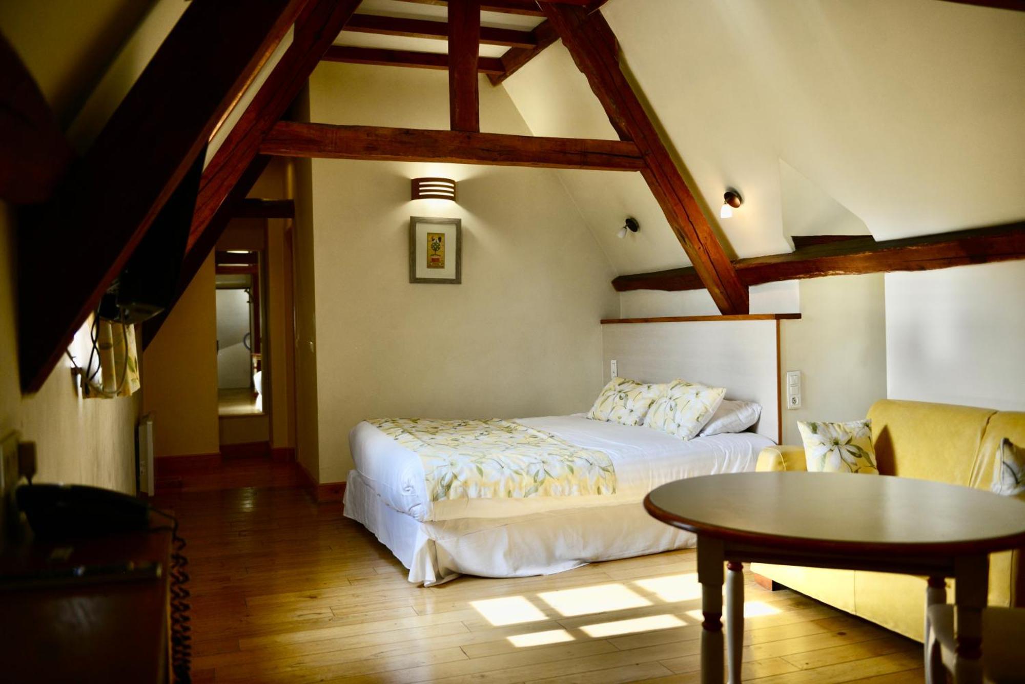 La Villa Des Consuls - Gite De Tourisme De Charme Sarlat-la-Caneda Ruang foto
