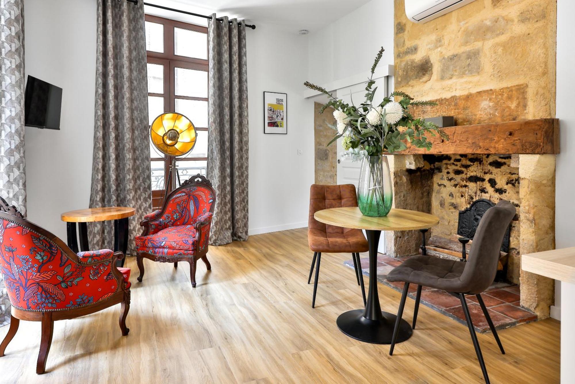 La Villa Des Consuls - Gite De Tourisme De Charme Sarlat-la-Caneda Bagian luar foto